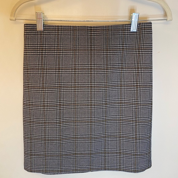 Plaid skirt - Picture 1 of 3